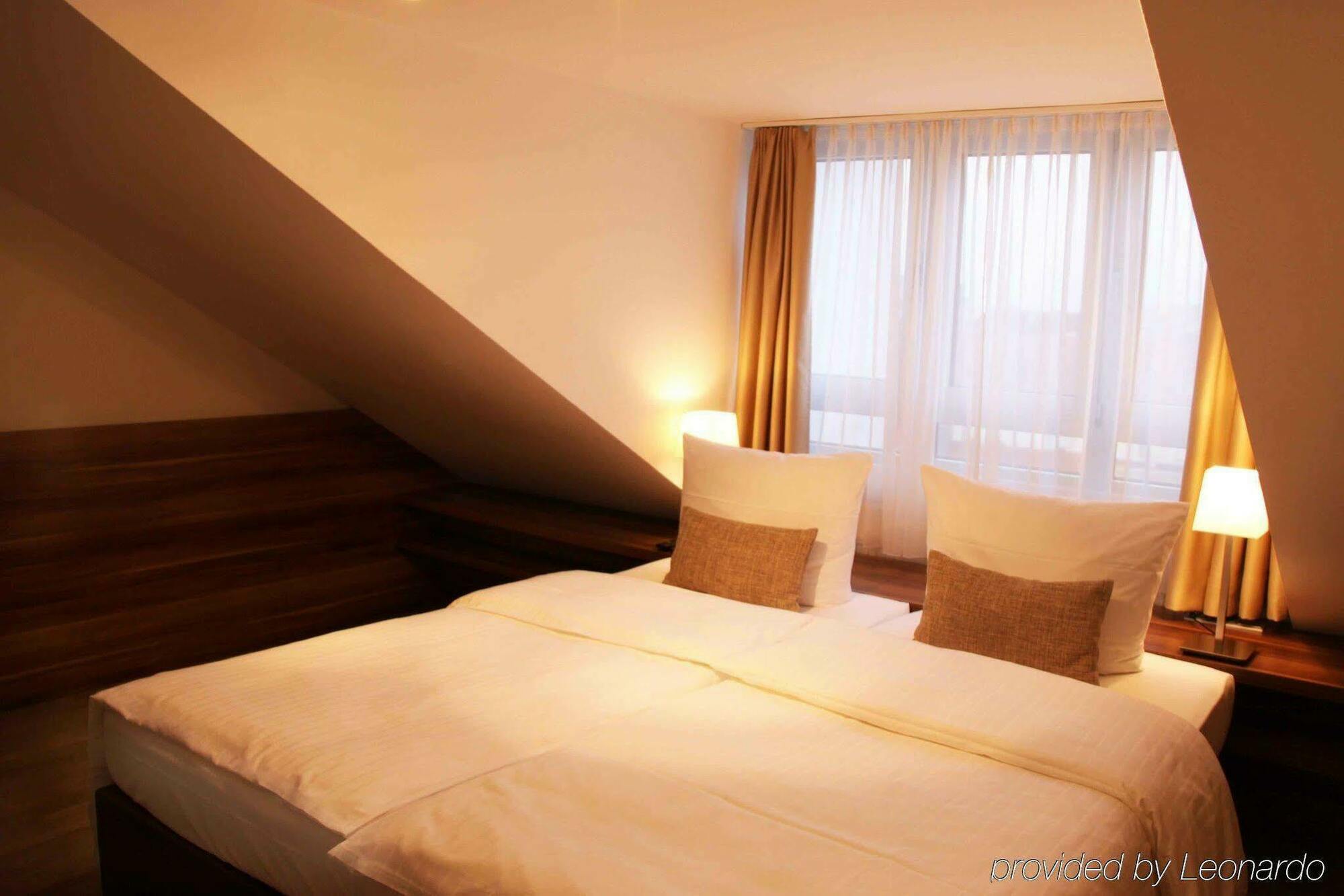 Vi Vadi Downtown Hotel 3*