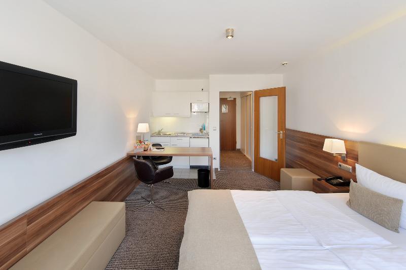 Hotel Vi Vadi Downtown 3*